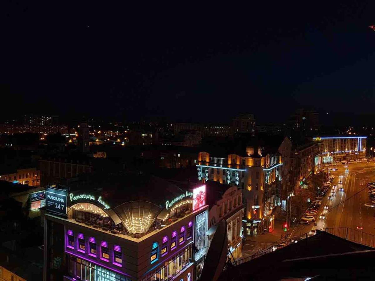 Уникальный Двухуровневый Пентхаус С Террасой Kharkov Luaran gambar